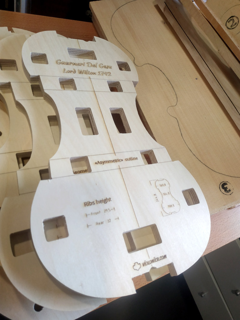 Formes de violons pour luthiers. - Jam Hall
