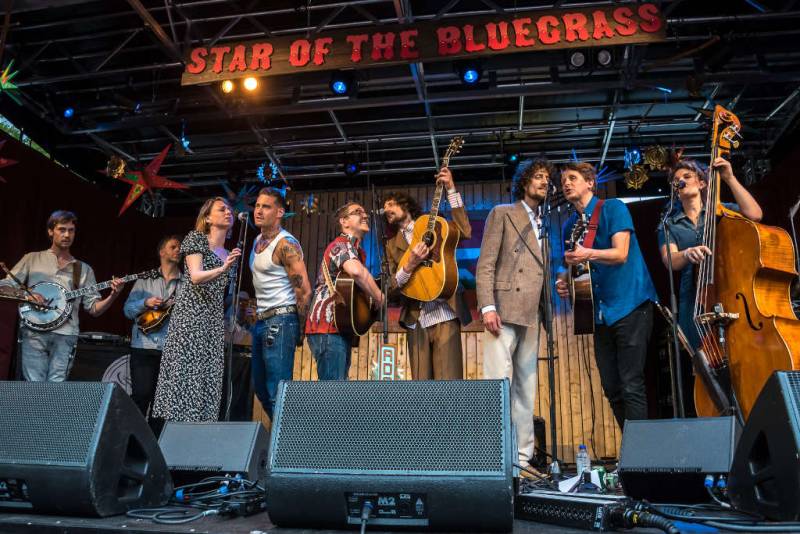 Rotterdam Bluegrass Festival, large meeting on stage. - Jam Hall