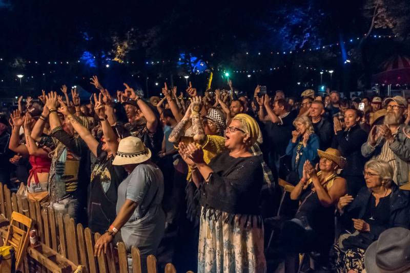 Rotterdam Bluegrass Festival, audience. - Jam Hall