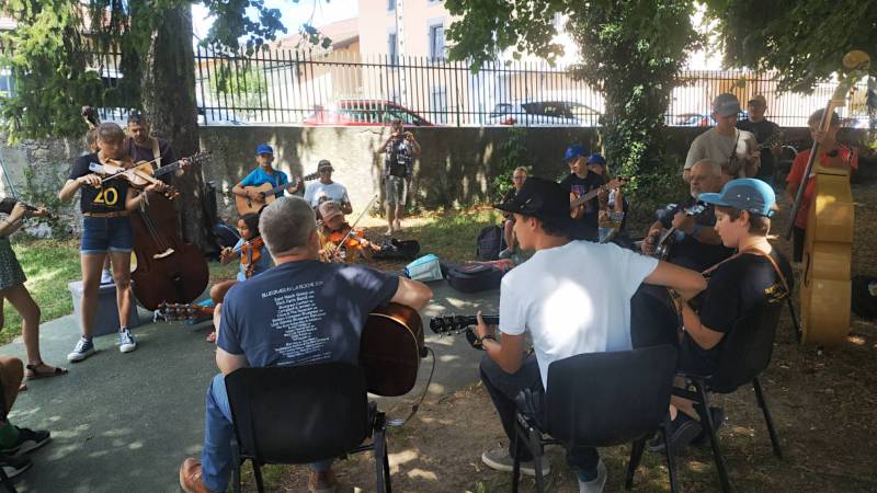Jam kids avec les parents et les profs - Jam with kids, parents and teachers. - Jam Hall